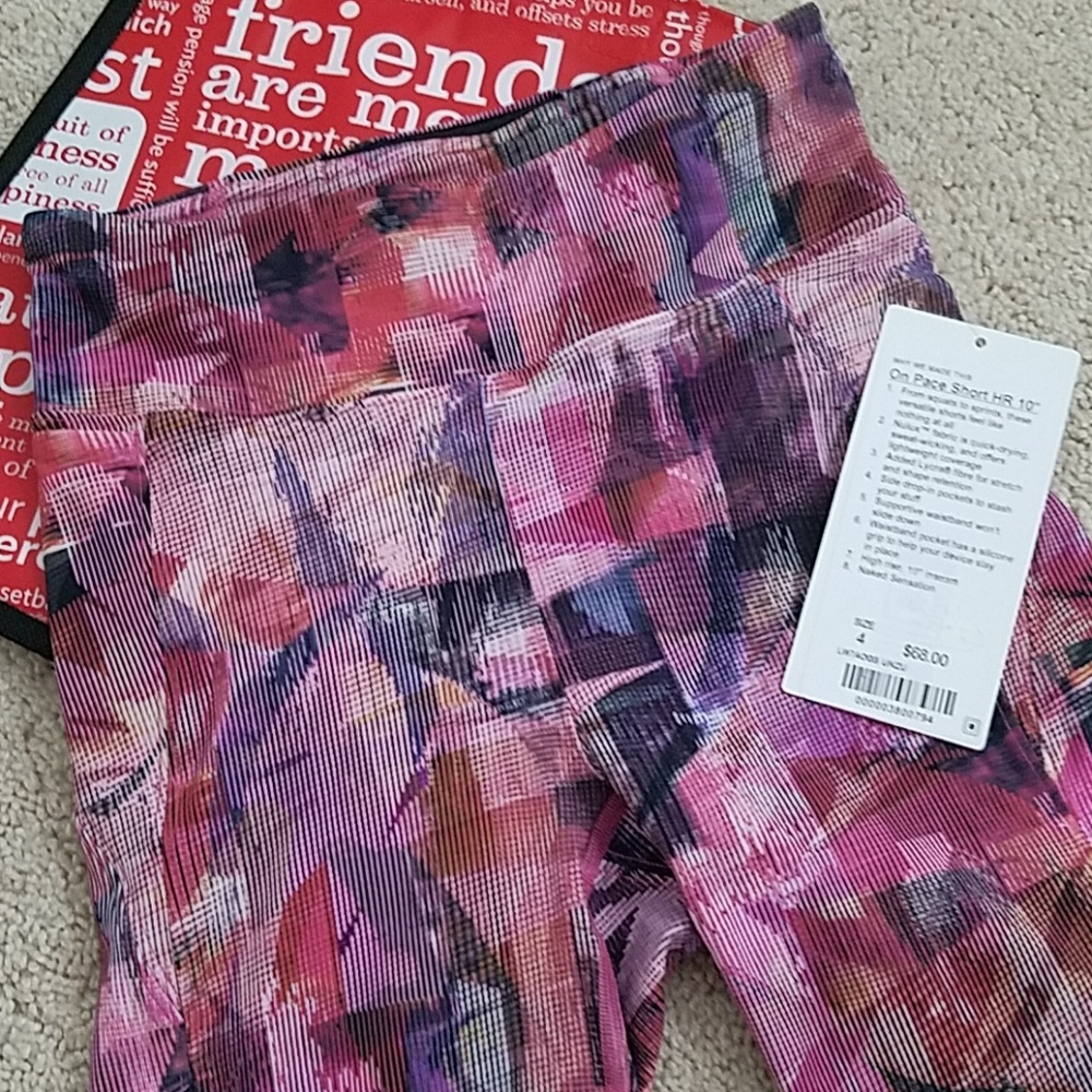 Lululemon shorts - Picture 5 of 7